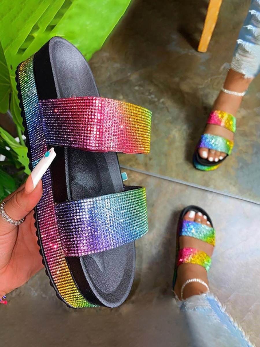 hiking sandals for wide feet